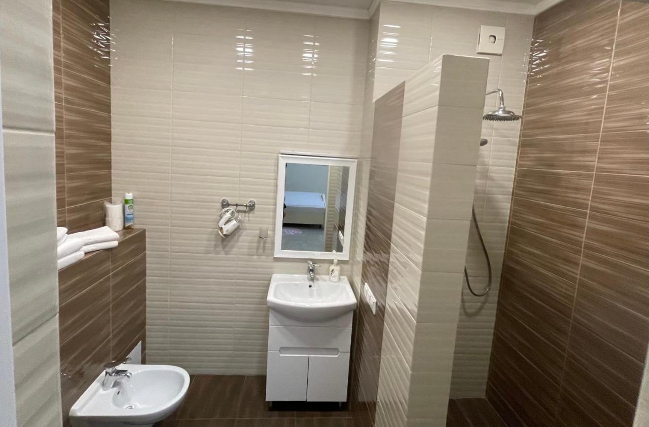 Lebediny Guest House Brest Esterno foto