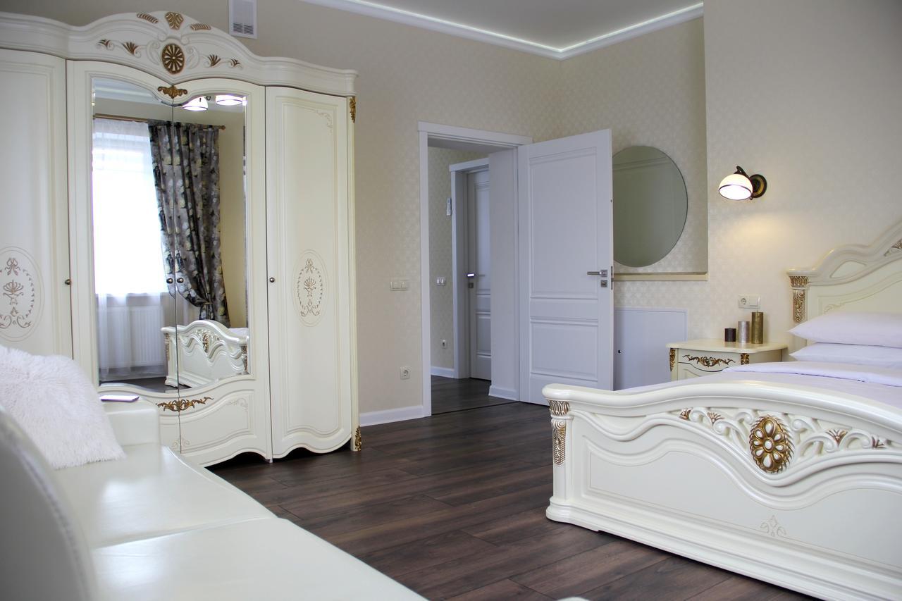 Lebediny Guest House Brest Esterno foto